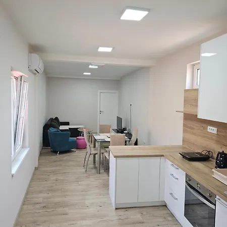 Leni2 U Centru Zajecara Apartment Zaječar